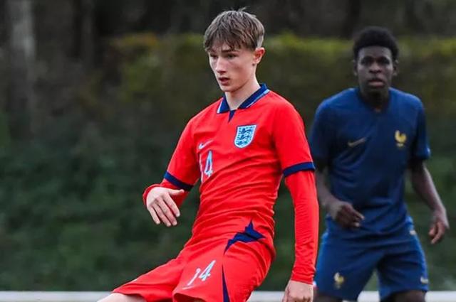 九游娱乐官方网站-里尔青训新星获重用，展现出色表现